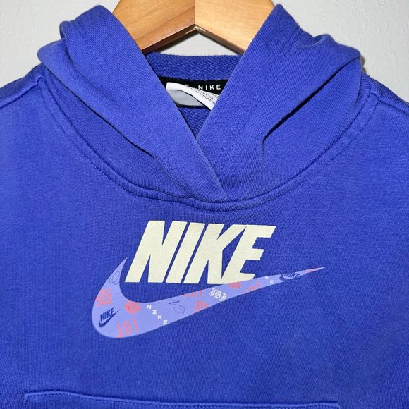 NikeClub Fleece Hoodie - Picture 3 of 7